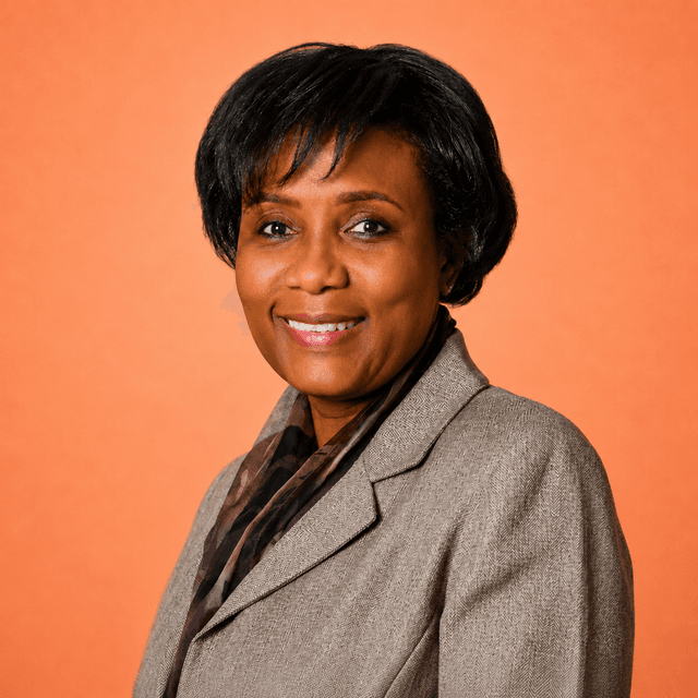 Headshot of Nadine McNeil
